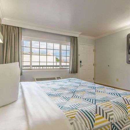 Motel 6-San Jose, Ca - Convention Center Zewnętrze zdjęcie