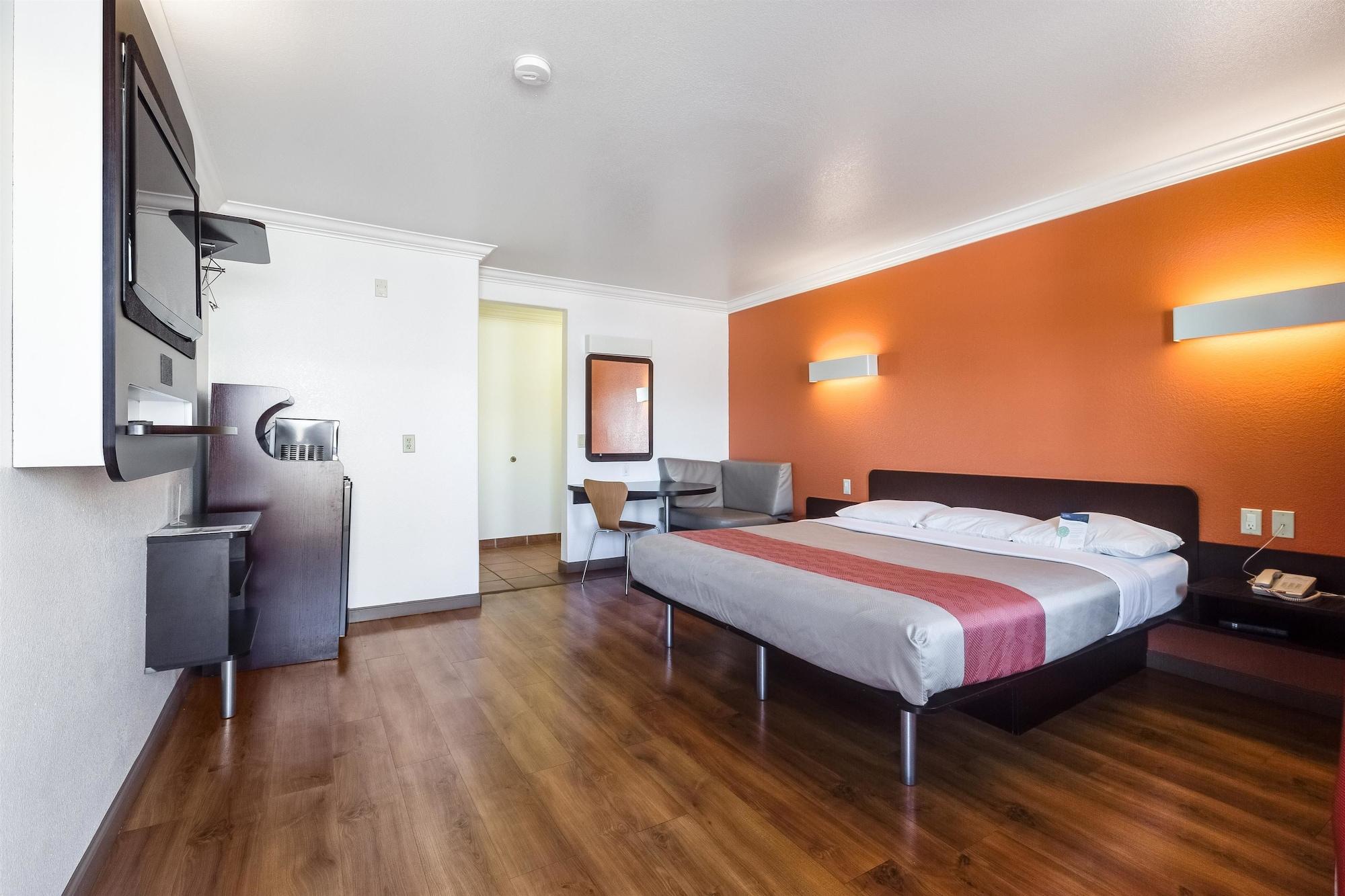 Motel 6-San Jose, Ca - Convention Center Zewnętrze zdjęcie