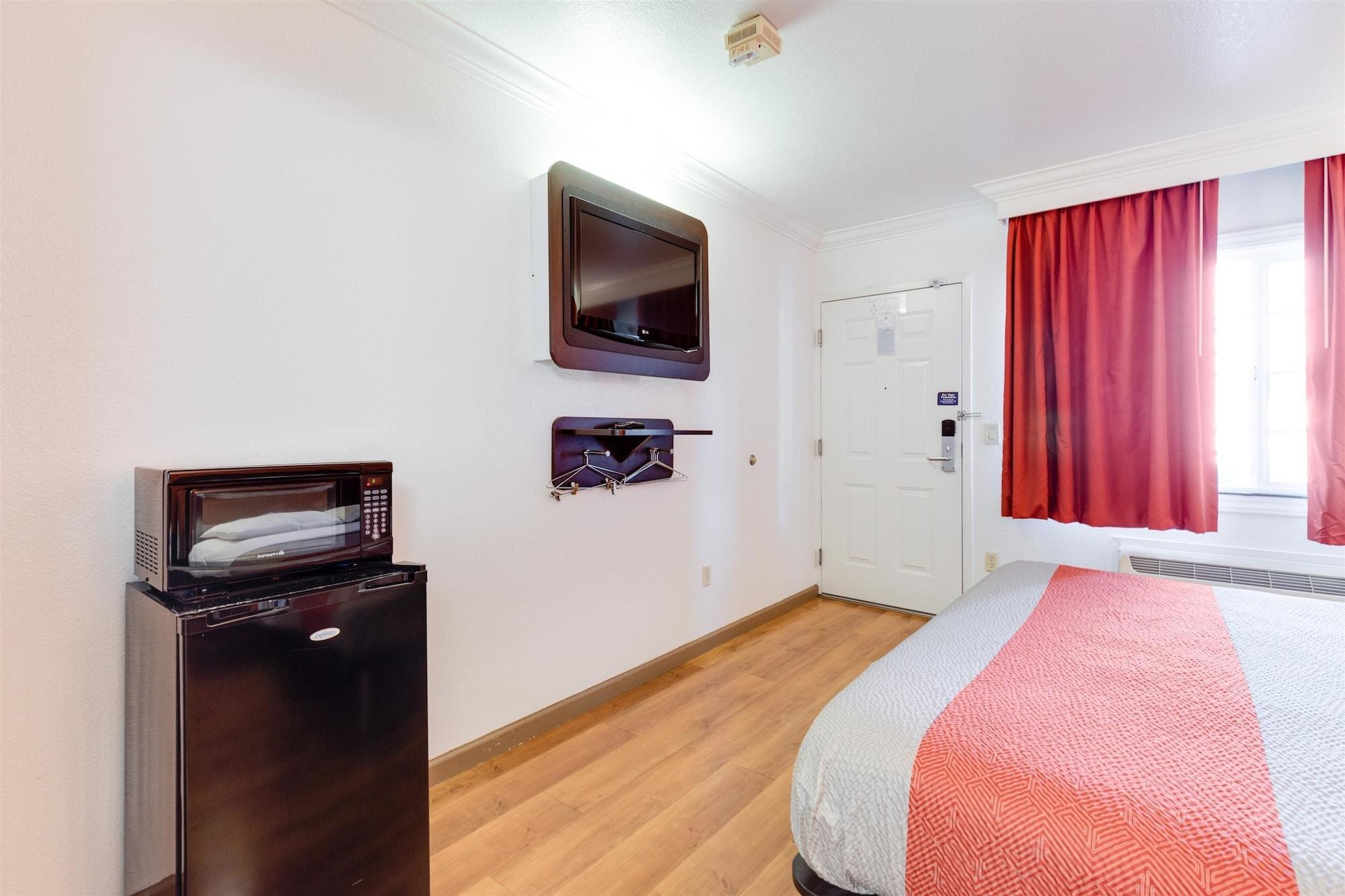 Motel 6-San Jose, Ca - Convention Center Zewnętrze zdjęcie