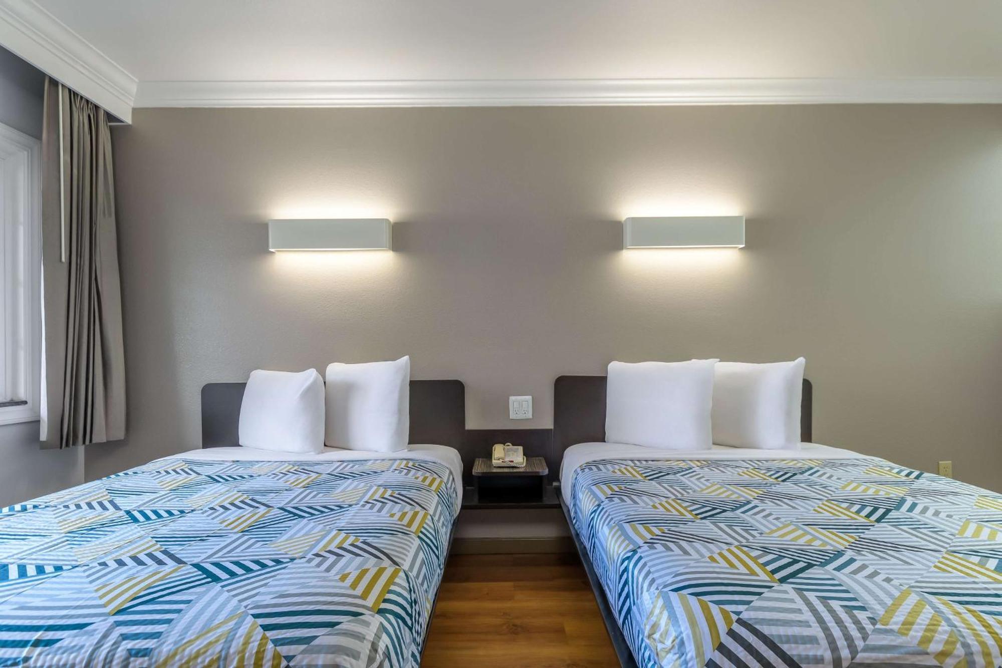 Motel 6-San Jose, Ca - Convention Center Zewnętrze zdjęcie