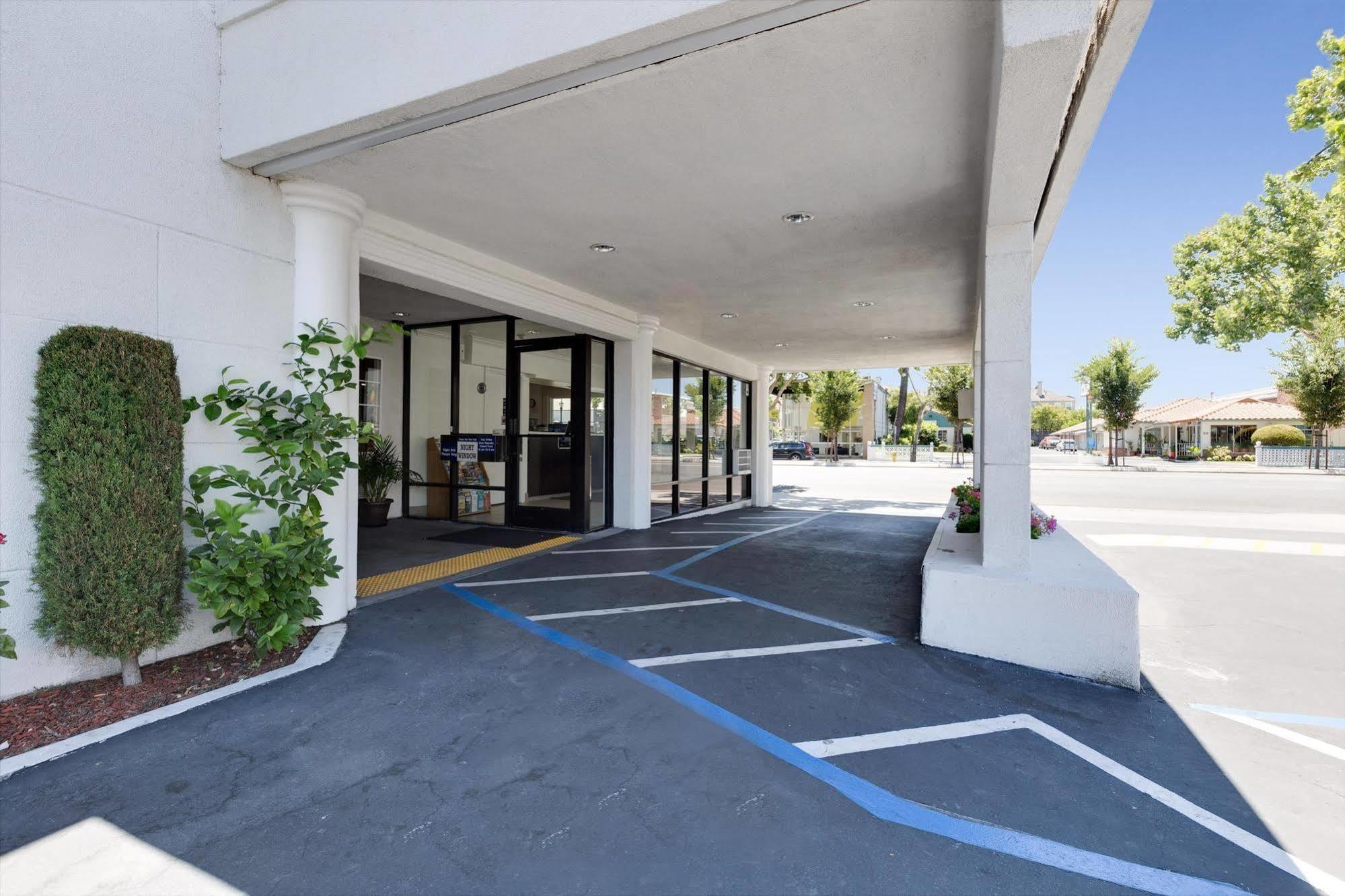 Motel 6-San Jose, Ca - Convention Center Zewnętrze zdjęcie